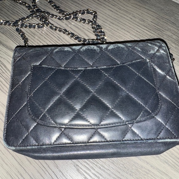 Chanel Classic Wallet Crossbody - Picture 5 of 7